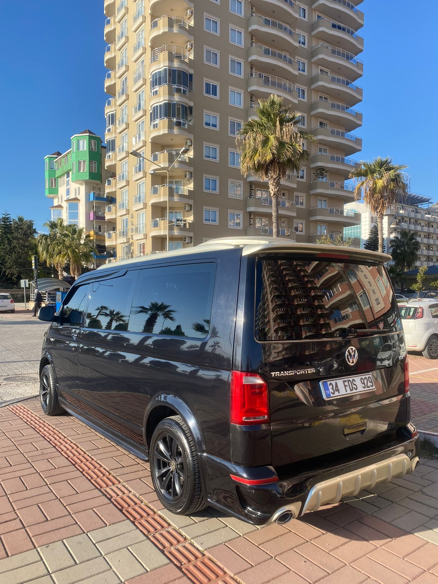 Experience the Ultimate in Luxury with Family VIP Transfers from Antalya Airport to Alanya